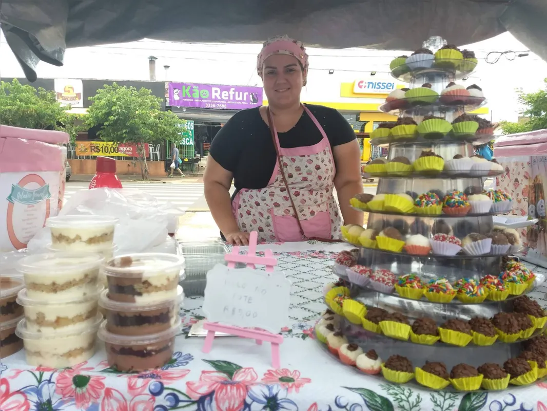 A confeiteira Thais Aleixo Calcagnoto