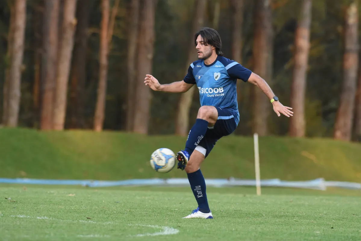 Germano foi o capitão do Londrina desde que voltou ao clube em 2013
