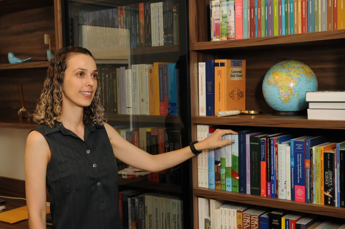  Paula Fernanda Bienzobaz é uma das três professoras da equipe:  "É hora de sobreviver a este período e depois tentar reconstruir"