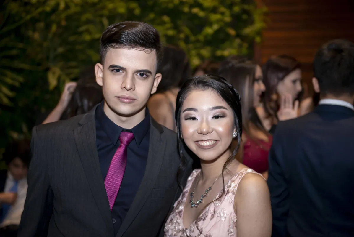 Guilherme Santi Botelho e Camila Maori Anegawa