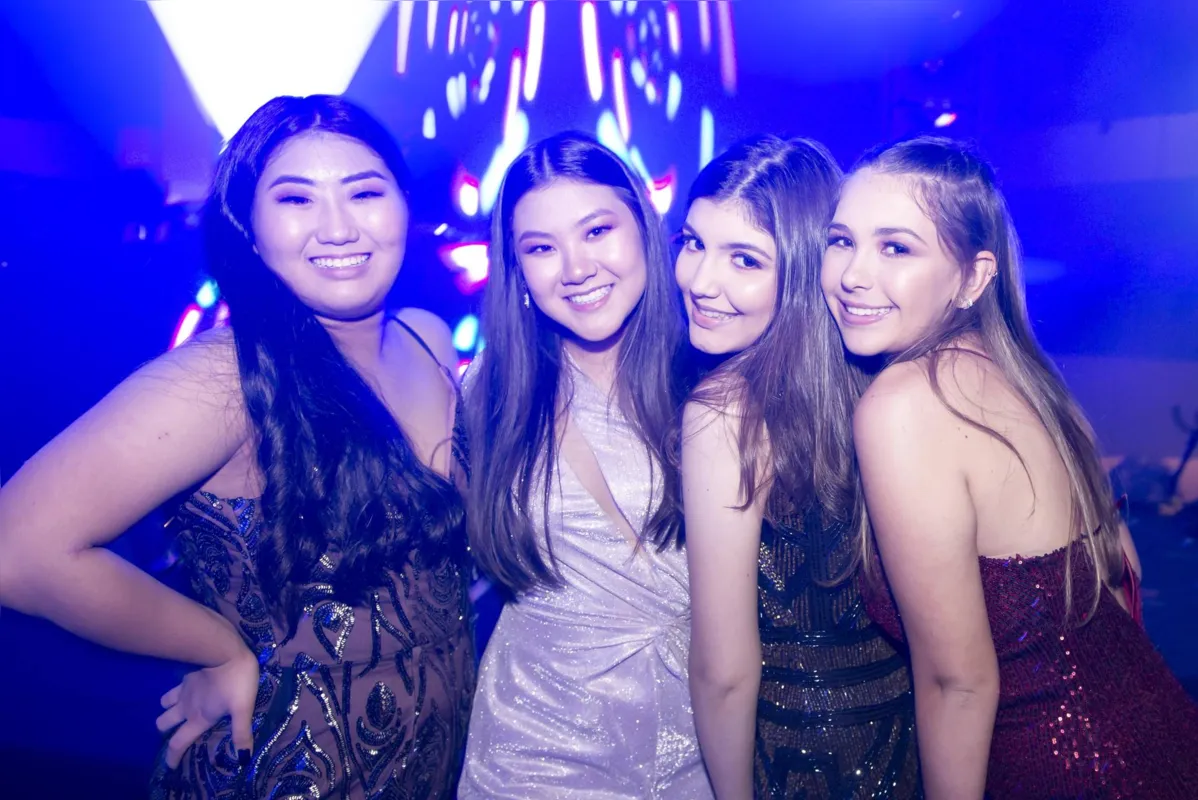 Ana Carolina Yamaguti Koguishi, Amanda Machado Aoyama, Sophia Basile e Yasmin Brito Nicolau