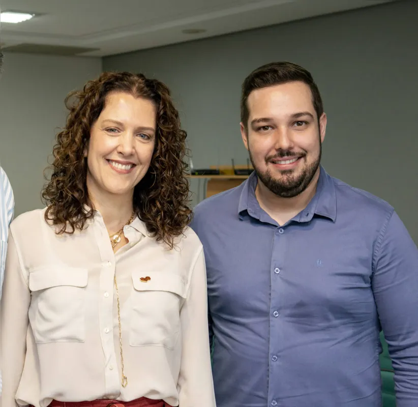 A presidente do Fórum, Cláudia Romariz, e o presidente da Codel,   Bruno Ubiratan 