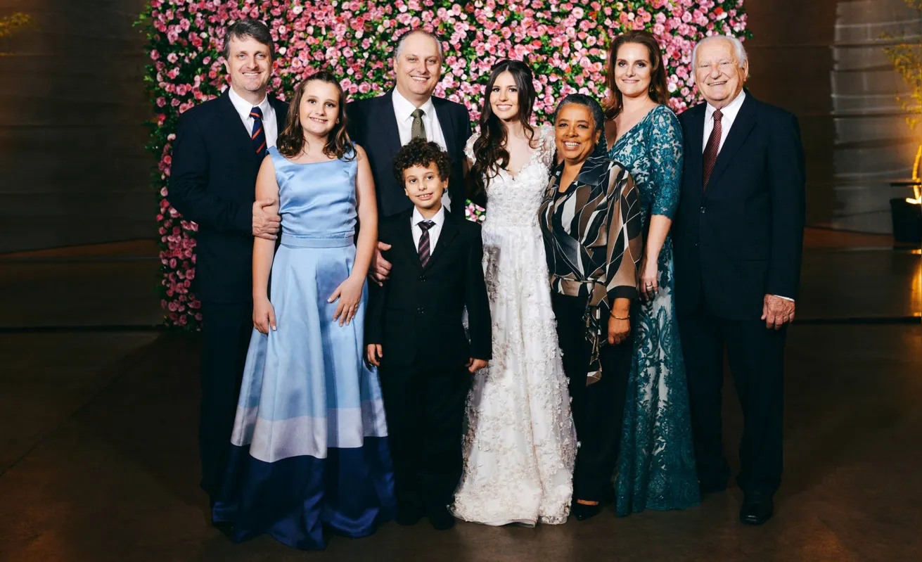 Giorgia com a família do pai, Alexandre Genta, no registro de M.Marinho