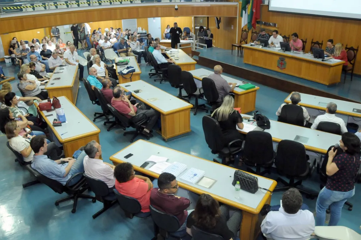 Câmara realiza audiência pública nesta segunda-feira (2) para discutir regularização prédios de igrejas: algumas não conseguem o alvará