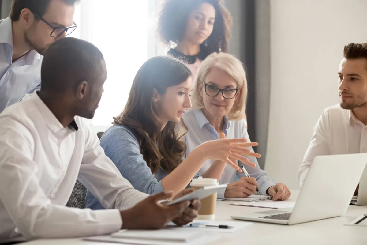 Empresas presididas por mulheres aumentam em 2,5 vezes a possibilidade de ter mulheres ocupando postos de liderança, aponta a pesquisa
