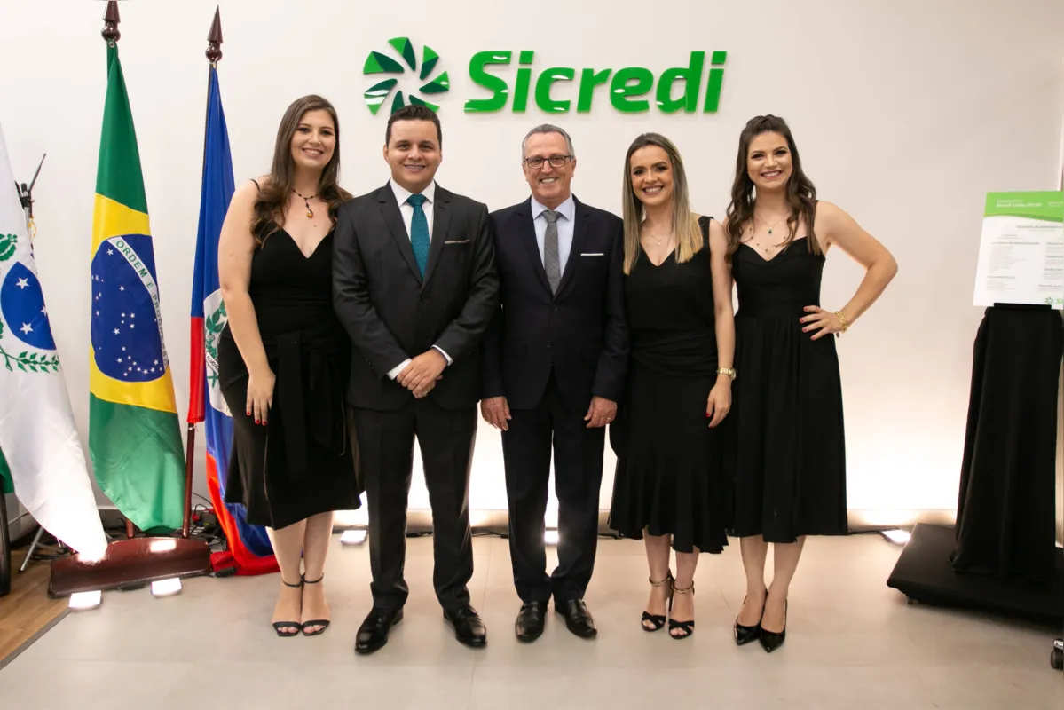 
Isabella Aprigio, Junior Cunha, Wellington Ferreira, Natany Assis e Erica Bufalo