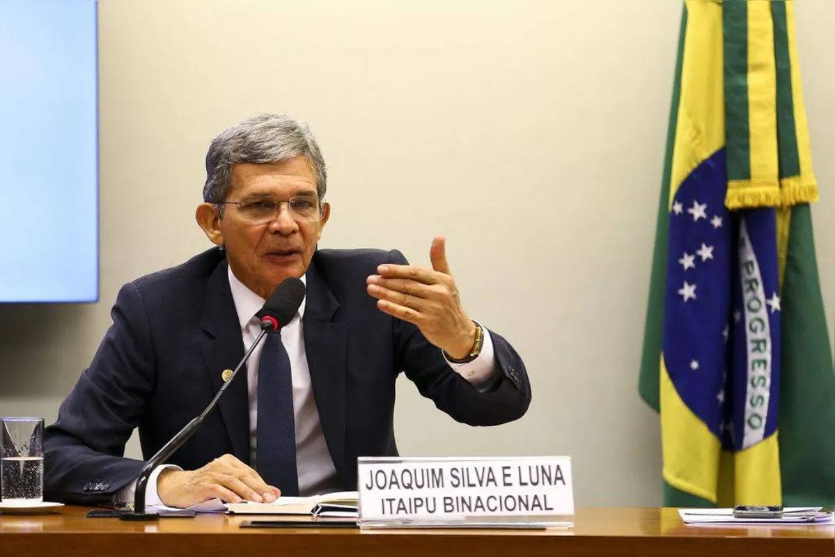 Imagem ilustrativa da imagem Itaipu amplia bônus e dá R$ 221 mil a diretor nomeado por Bolsonaro