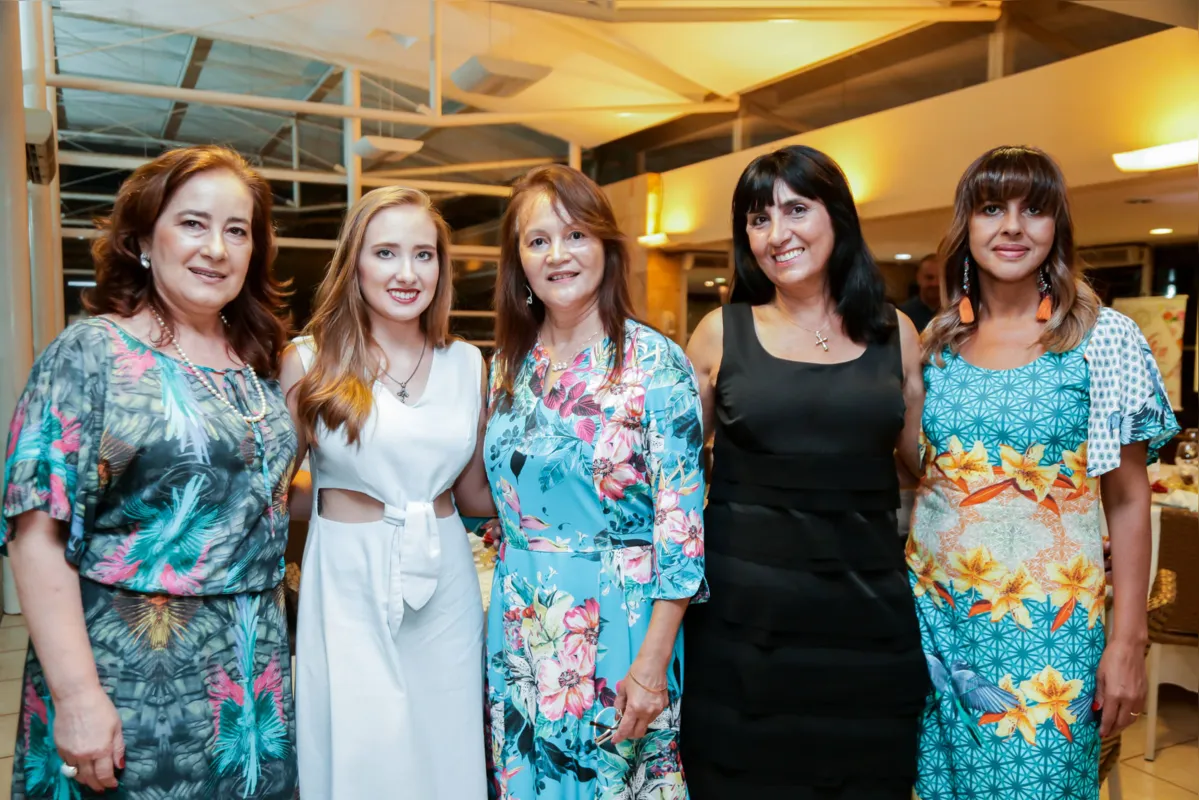 Daniela Mortati, Juliana Mortati, Áurea Mariz Sato, Margarete Turbuck e Angela Sawassato