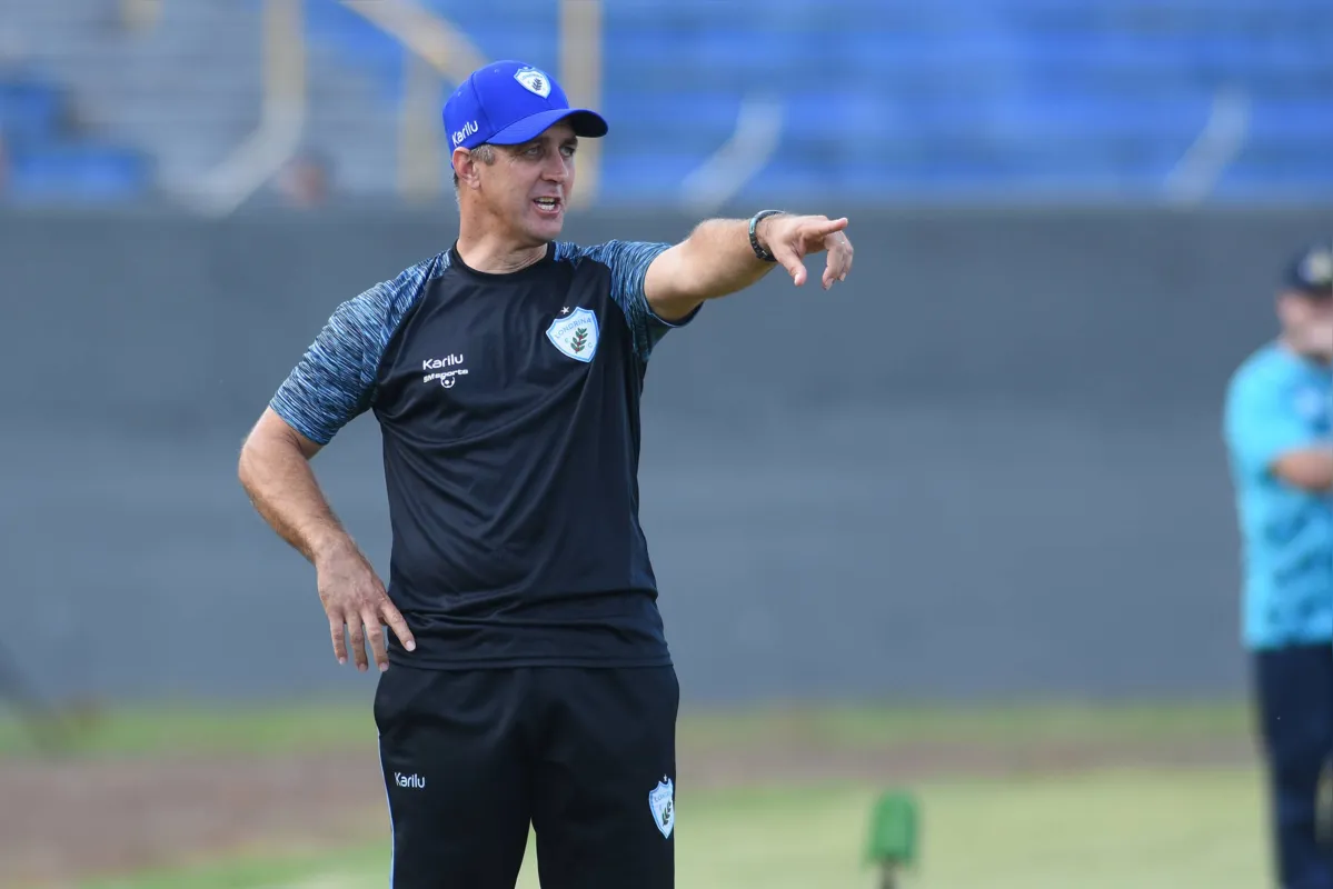 Técnico Alemão aposta em evolução do LEC no segundo jogo do Paranaense