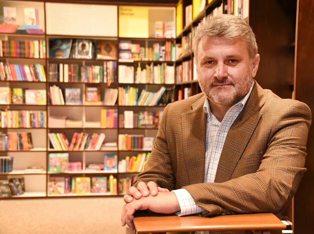 Flavio Lanaro: "Uma premissa que adotei para a obra é que seria uma “distopia do bem”. Já temos muita violência e agressividade na vida real"