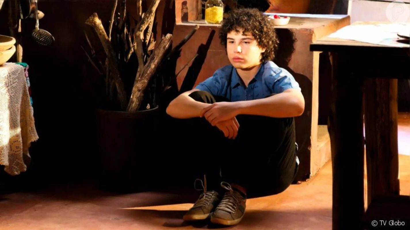 João descobre que não é filho de seus pais