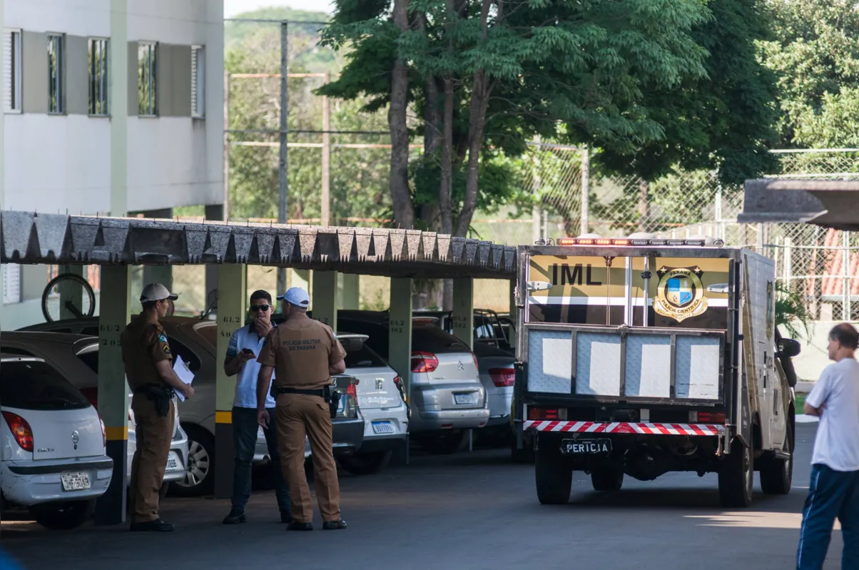 Imagem ilustrativa da imagem Mulher é morta na zona leste e filho de 15 anos é o principal suspeito