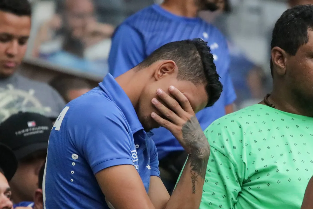 Imagem ilustrativa da imagem No Mineirão, Cruzeiro perde para o Palmeiras e cai para a Série B do Brasileirão