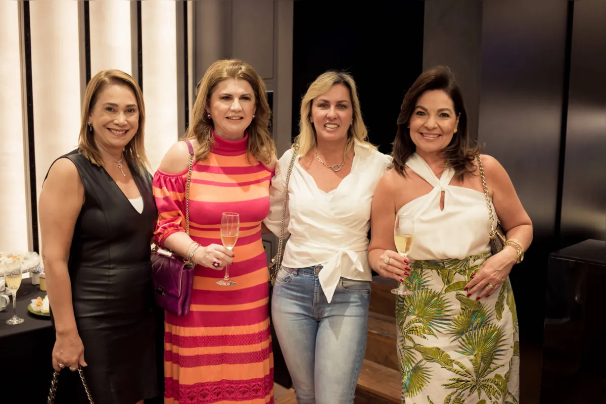 Regininha Prochet, Audrey Garcia Lonni, Maristela Pozzobon e Ana Claudia Chacon Pacheco