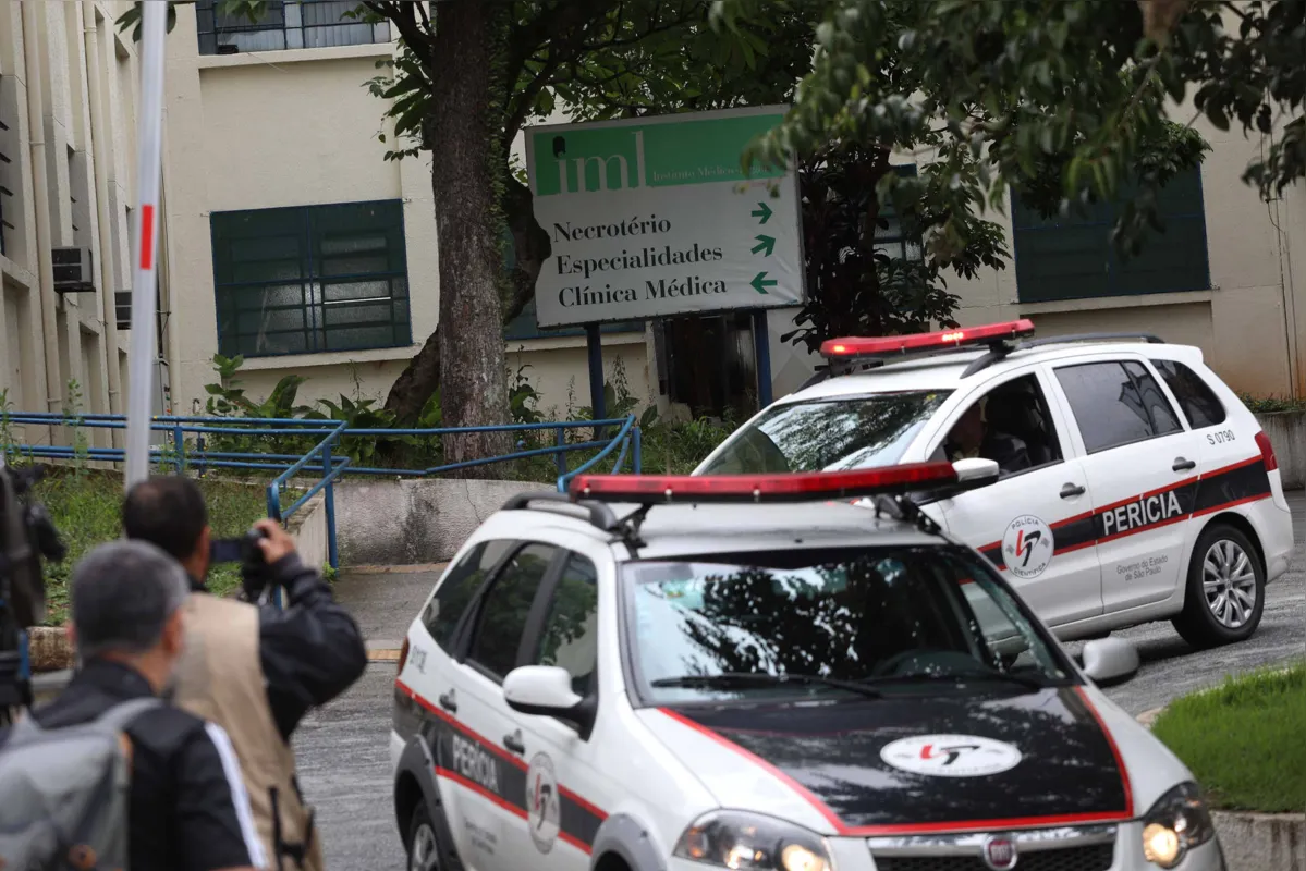 Movimentação no IML Central, para onde foram levados os corpos das vítimas de Paraisópolis 