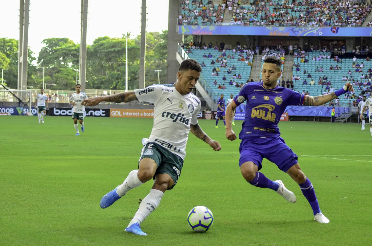 Imagem ilustrativa da imagem Palmeiras só empata com Bahia e fica a 13 pontos do líder