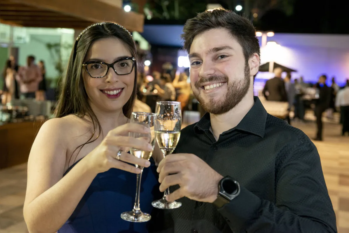 Lucas Andreatti e Mariana Mori