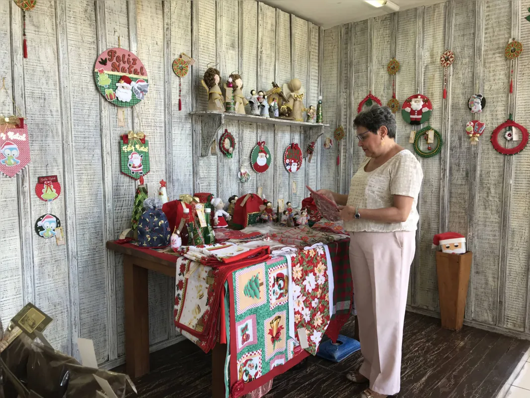 Roupas, decoração, itens de cozinha, doces, enfeites, o leque de opções é grande 