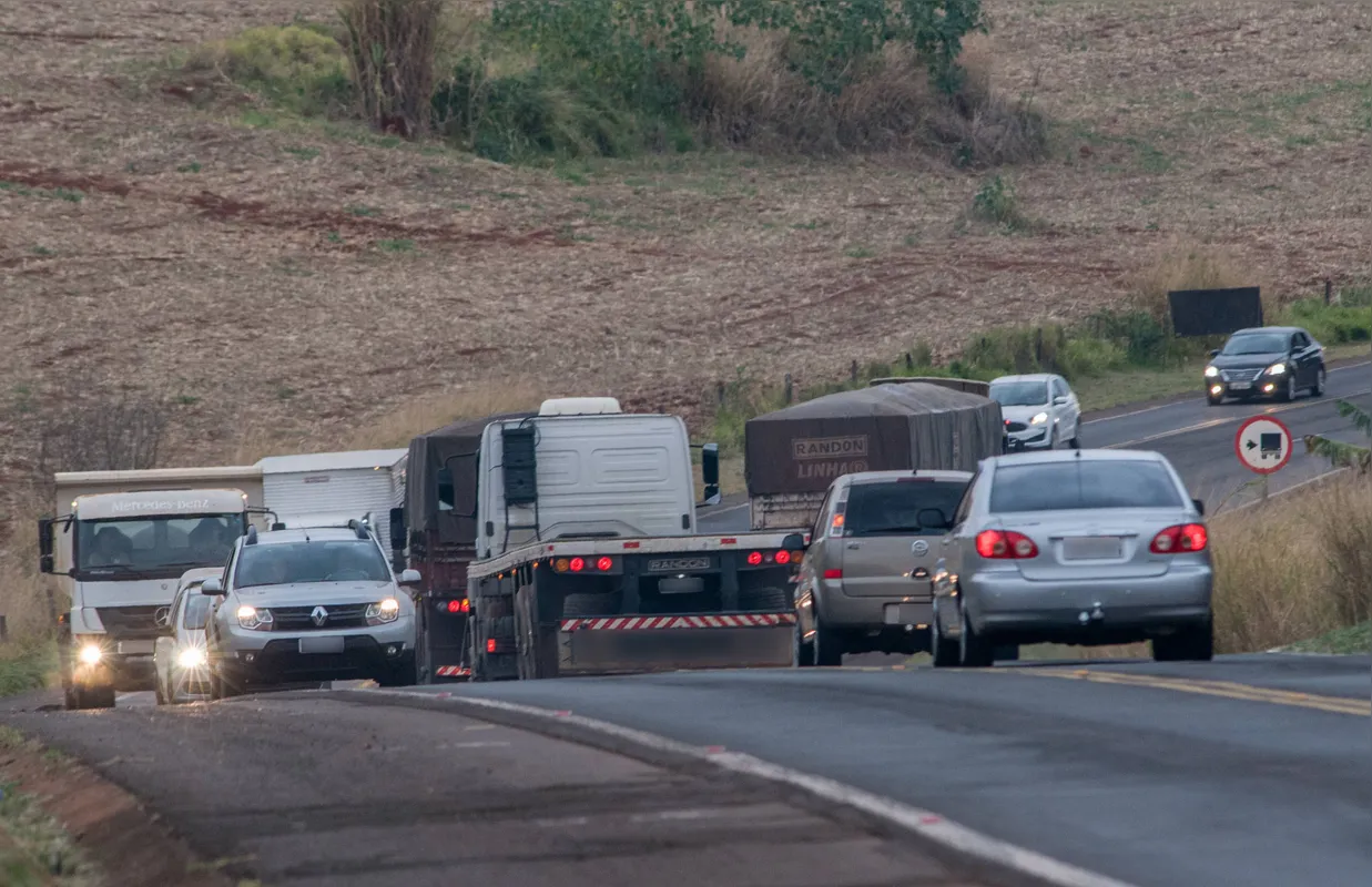  Após licitação, as obras vão ocorrer em dois lotes, num total de 49,7 km - do acesso a Lerrovile até a entrada da BR-376 em Mauá da Serra