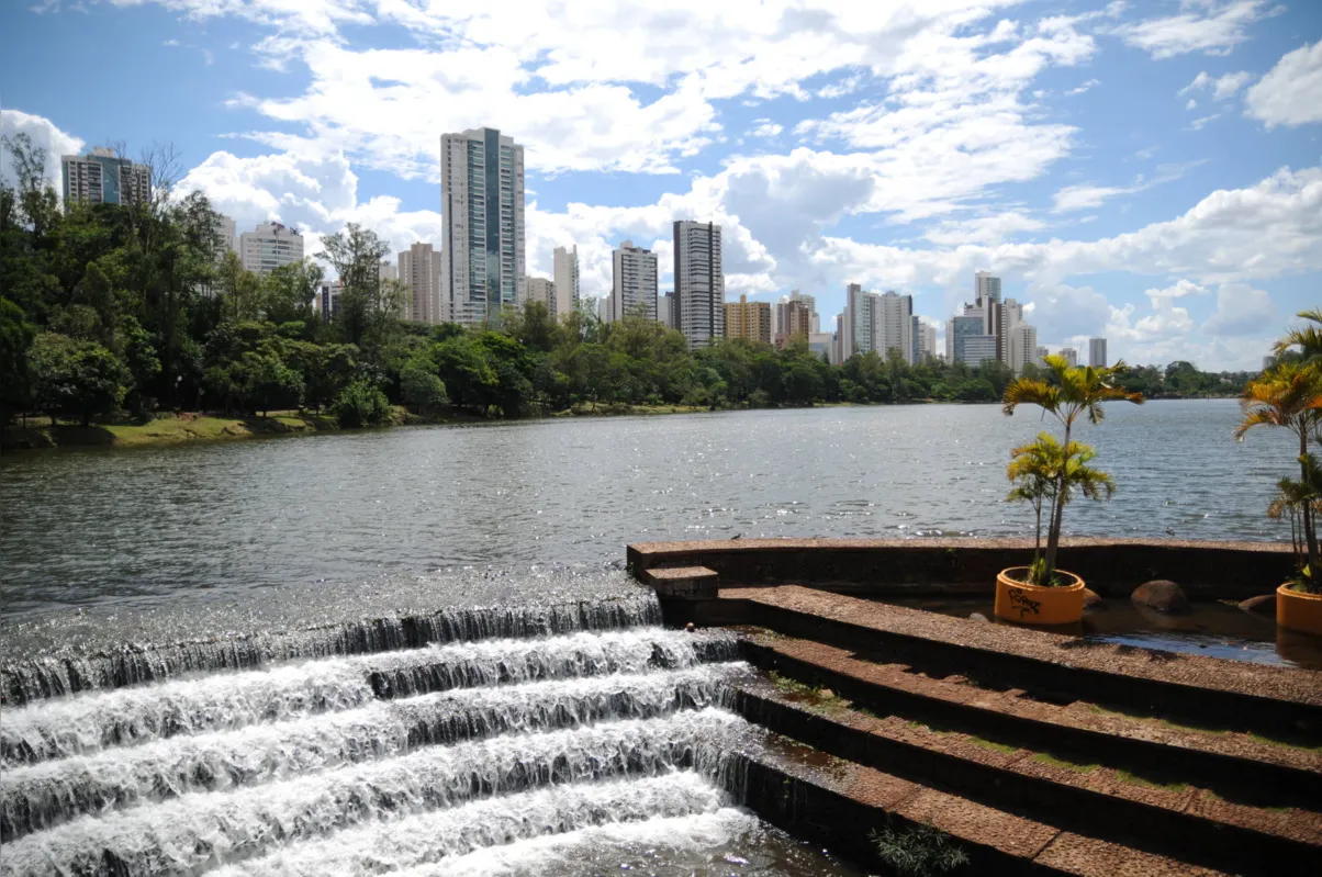 Imagem ilustrativa da imagem Quando eu olho para o teu lago