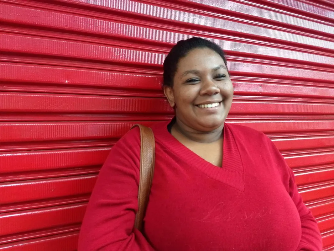 Izabella Aparecida, auxiliar administrativa: "Quem faz o bem tem uma alegria no coração"