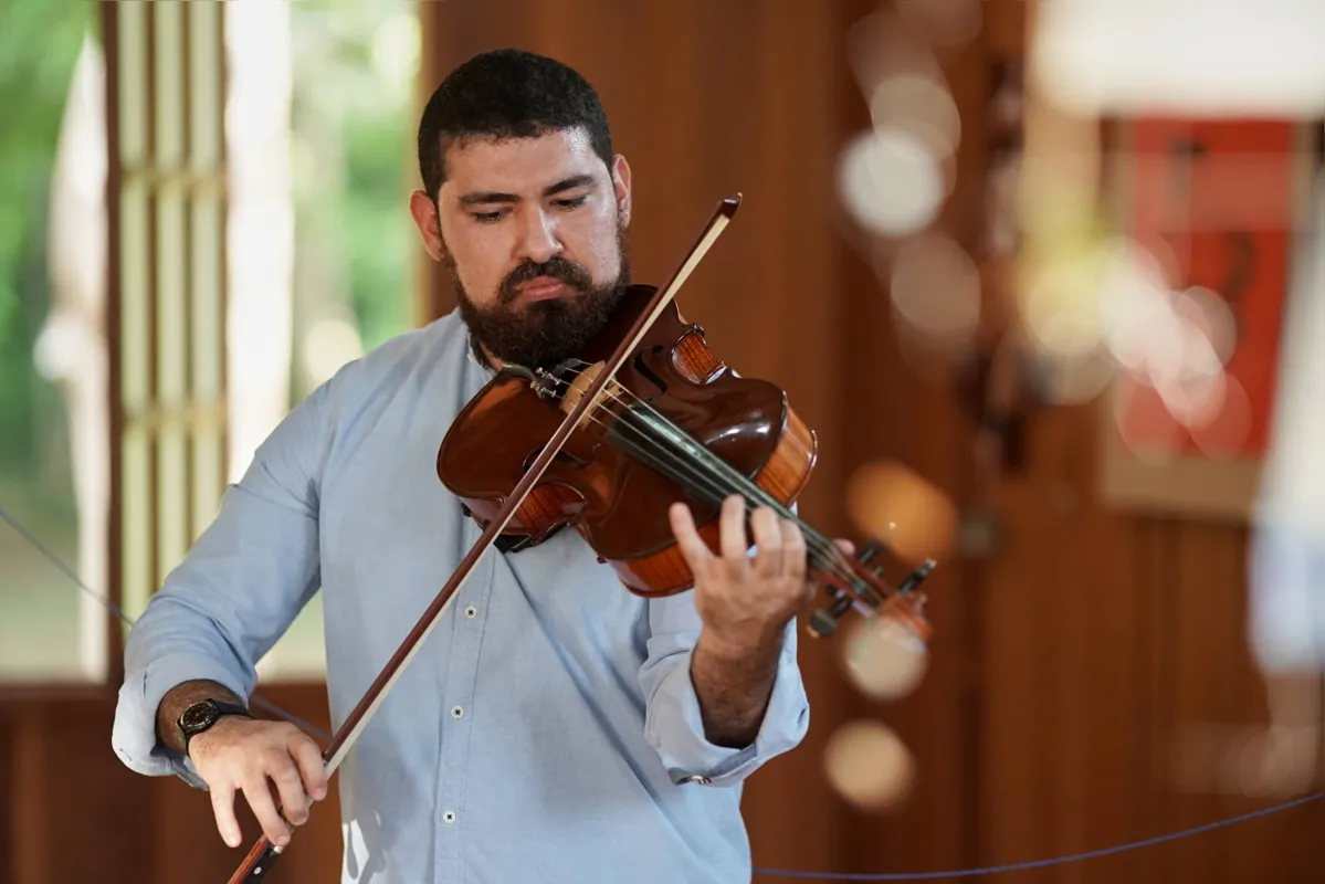 Jhonatan Santos: concerto traz a música através do tempo a partir da obra de Bach 
