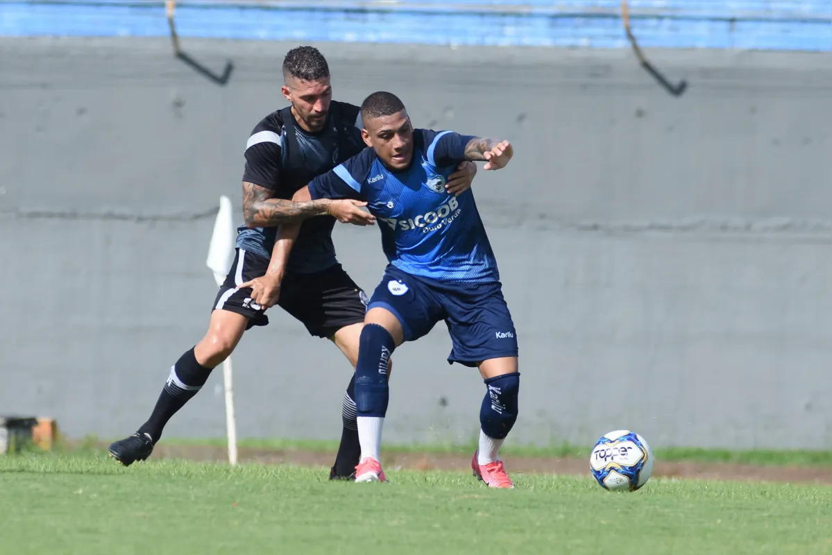 Danilo marcou um dos gols do Londrina no jogo-treino contra o Operário