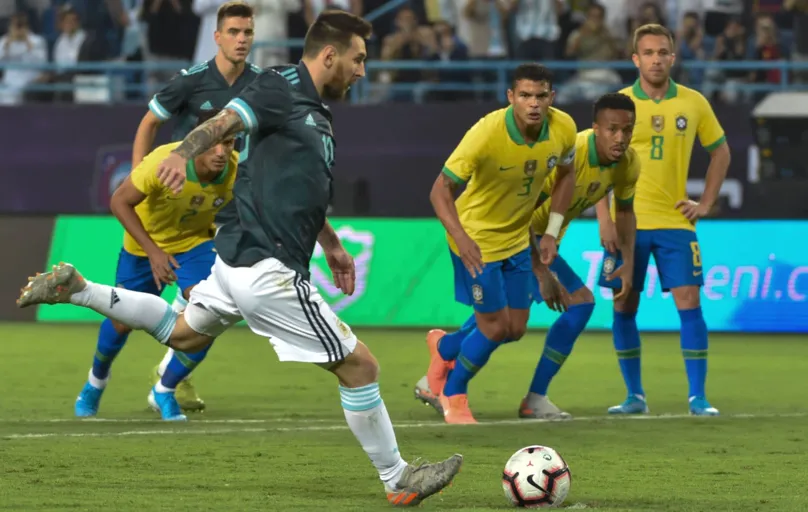 Messi marcou o único gol do amistoso vencido pela Argentina