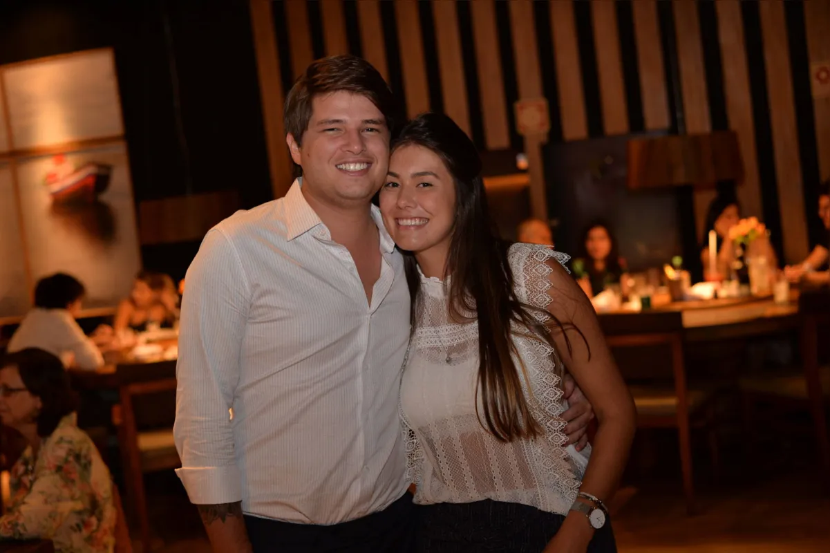 Marcos Prochet Filho e Nathalie Fujiwara