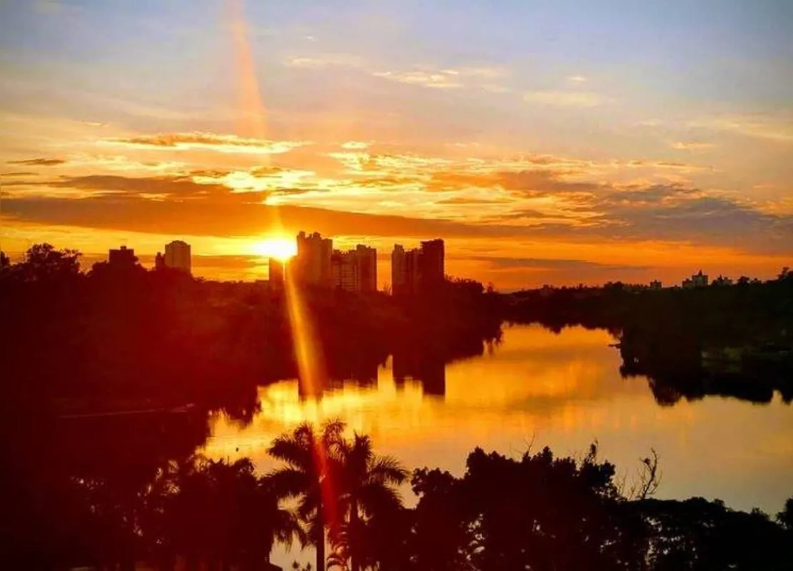 Imagem ilustrativa da imagem A CIDADE FALA - Sol abençoado
