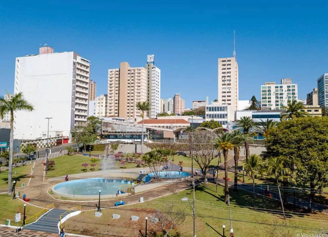 Imagem ilustrativa da imagem A Cidade Fala - Praça Rocha Pombo