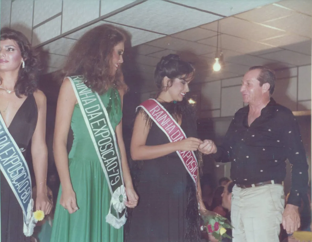 Imagem ilustrativa da imagem A Rainha Rural que ganhou um belo automóvel