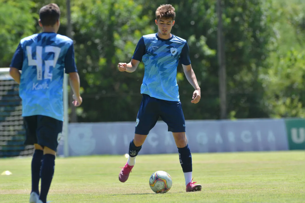 Com a contusão de Bianqui, Lincon pode ser titular no Londrina pela primeira vez no domingo