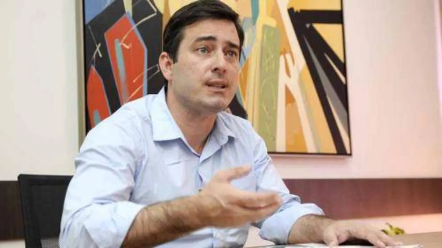 Imagem ilustrativa da imagem Arruda dá lugar a Requião na disputa à Prefeitura de Curitiba