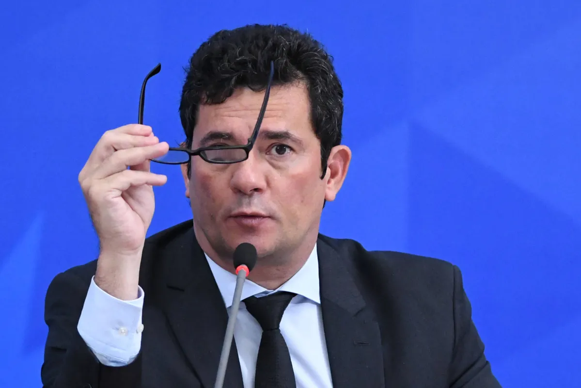 Imagem ilustrativa da imagem Assessores do Planalto buscam solução de consenso na PF para Moro ficar