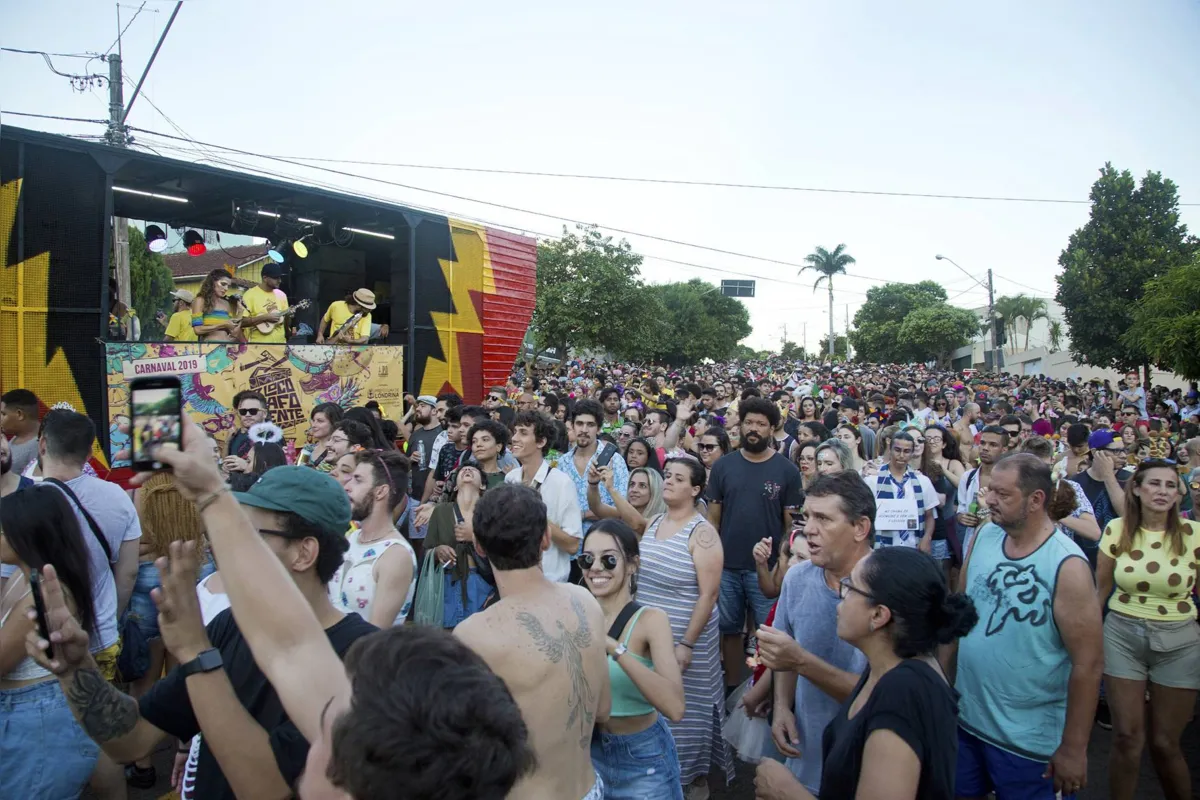 Imagem ilustrativa da imagem Bloco Bafo Quente abre seleção para bandas se apresentarem em trio