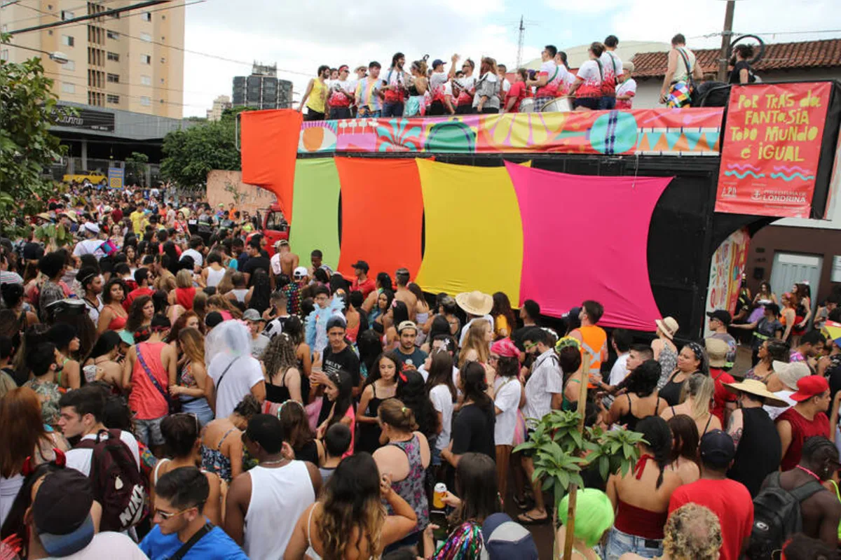 Imagem ilustrativa da imagem Bloco Bafo Quente encerra folia de rua de Londrina nesta terça