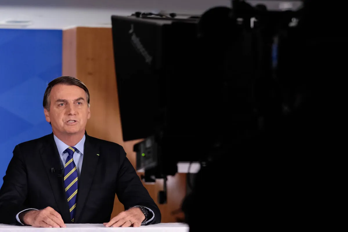 Bolsonaro alegou que existe uma "guerra ideológica" e de poder em torno do uso do medicamento 
