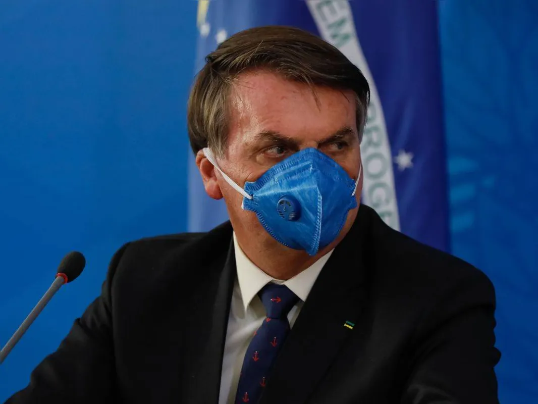 Imagem ilustrativa da imagem Bolsonaro diz que mandou revogar artigo da MP que permite suspensão de contrato de trabalho