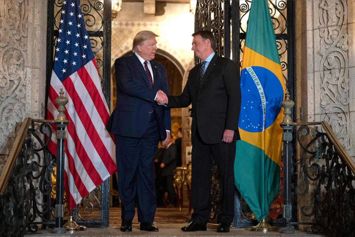 Imagem ilustrativa da imagem Brasil assina acordo militar com EUA e tenta ampliar espaço no mercado de defesa americano