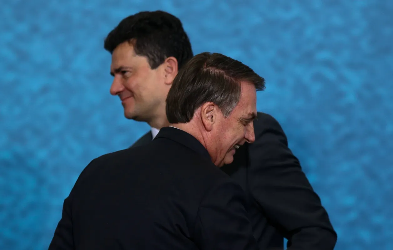 Imagem ilustrativa da imagem Briga de Bolsonaro e Moro inaugura nova fase do governo