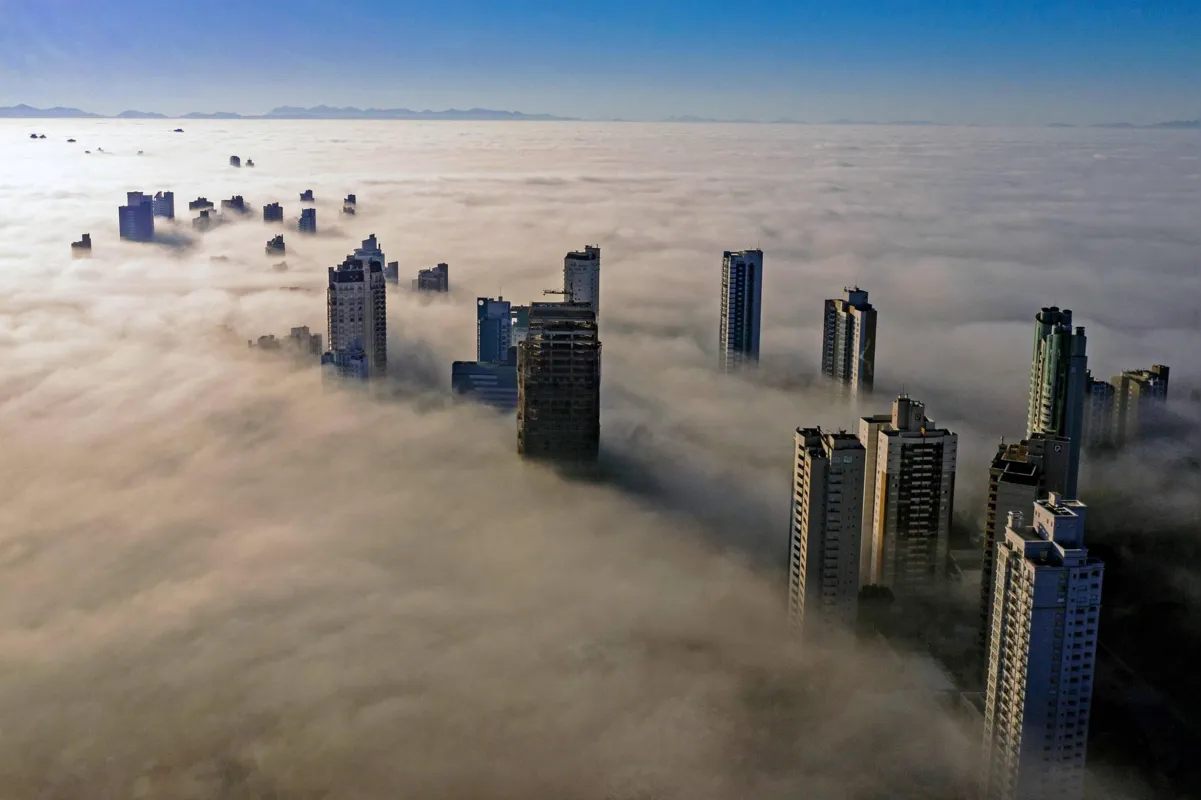22 Estados brasileiros estão com estado de calamidade pública reconhecidos pelo Governo Federal, incluindo o Paraná. Na foto, a cidade de Curitiba em abril de 2020