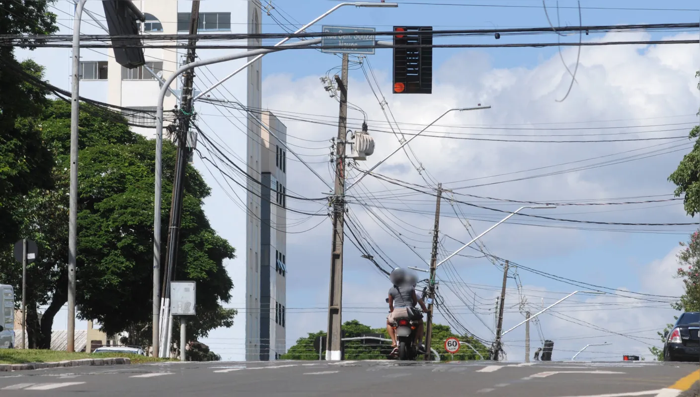 Combinação entre falta de atenção e imprudência representa risco para motoristas e pedestres