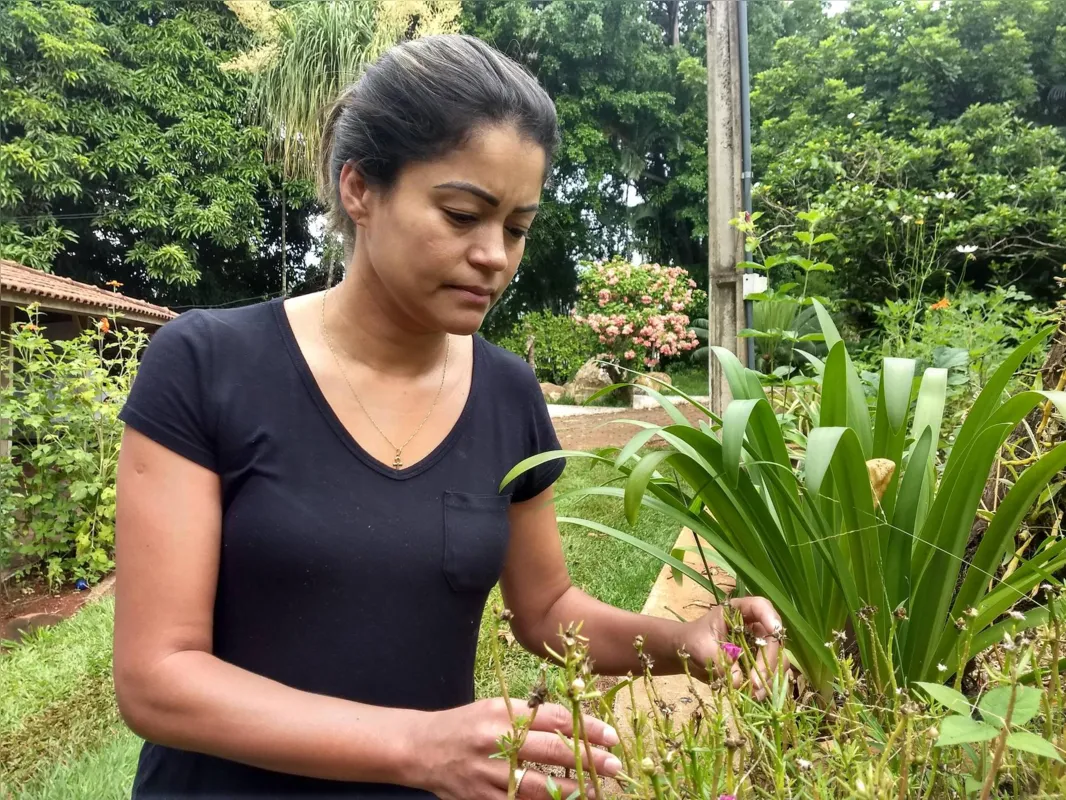 A vendedora Paula Marcelli Manfre de Brito contraiu dengue há 16 dias: "É uma experiência horrível"