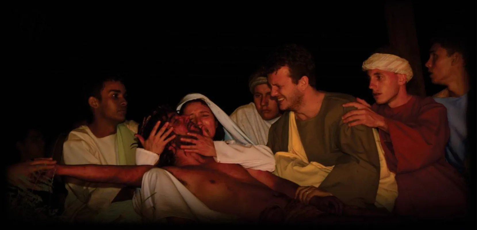 O grupo Teatro da Paz, que tradicionalmente encena 'A Paixão de Cristo' em  Londrina, cancelou as apresentações que aconteceriam na Vila Portuguesa e  na Expô Londrina