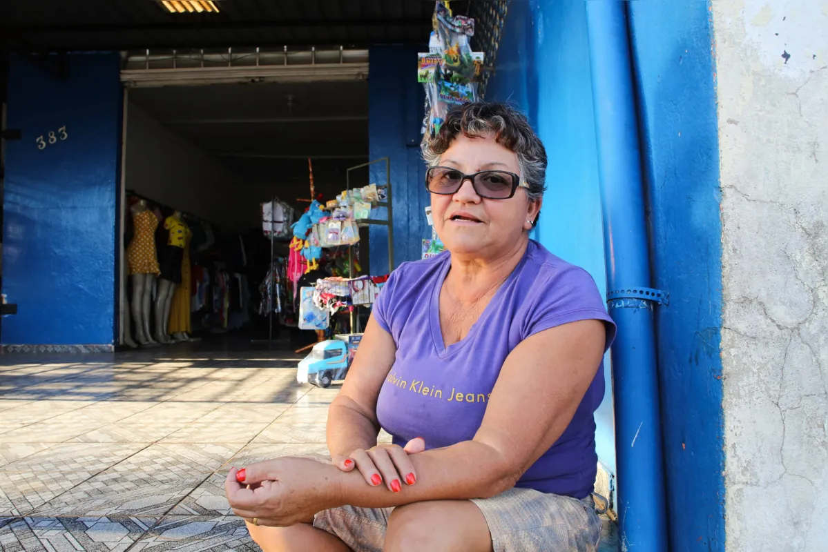  Edna de Fátima Leocadio: "Cuido do bazar sozinha e tive que fechar as portas todos esses dias" 