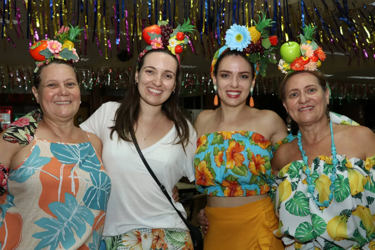 Malu Tomaz, Juliana Armani, Nathália Salomão e Lucia Gil 