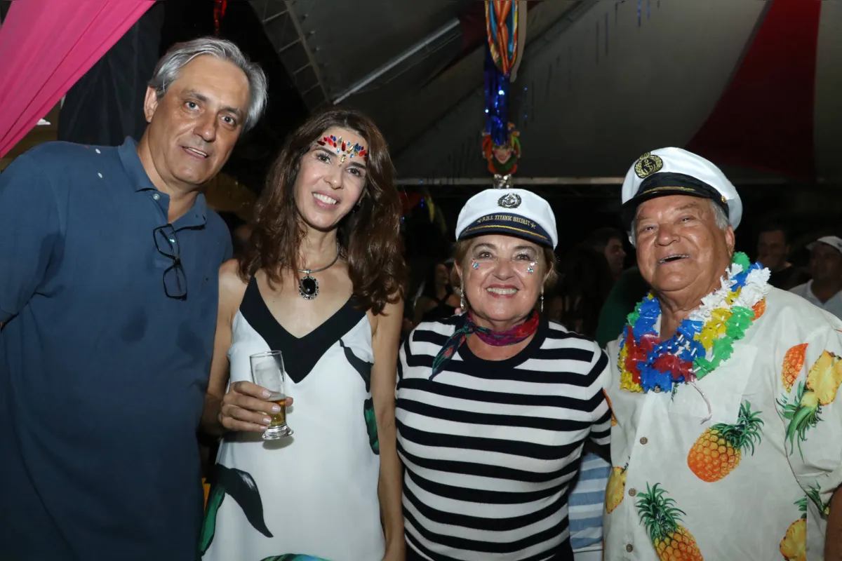 O presidente Fernando Berbel e Stella Berbel, o casal anfitrião, com Iris e Jair Rufino   