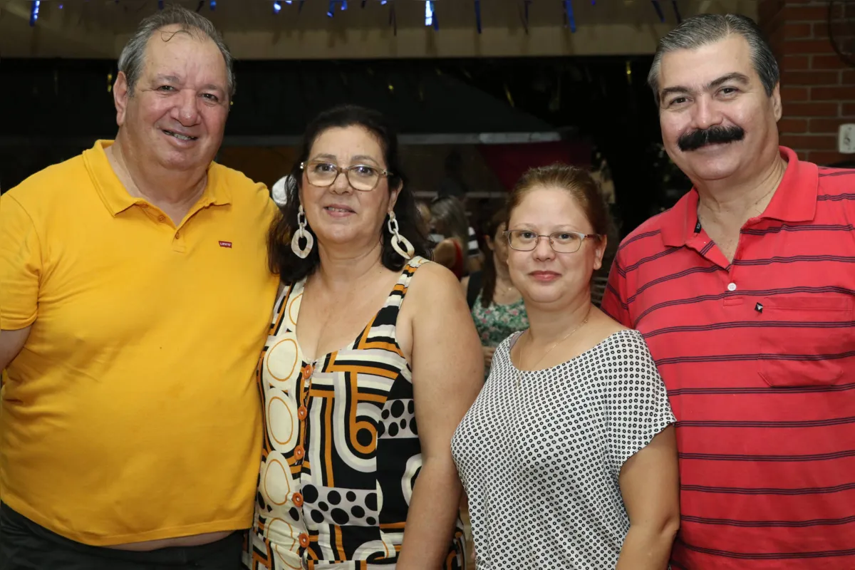 Reginaldo e Olga Alves com Andressa Fernanda e Alvino Aparecido Filho 