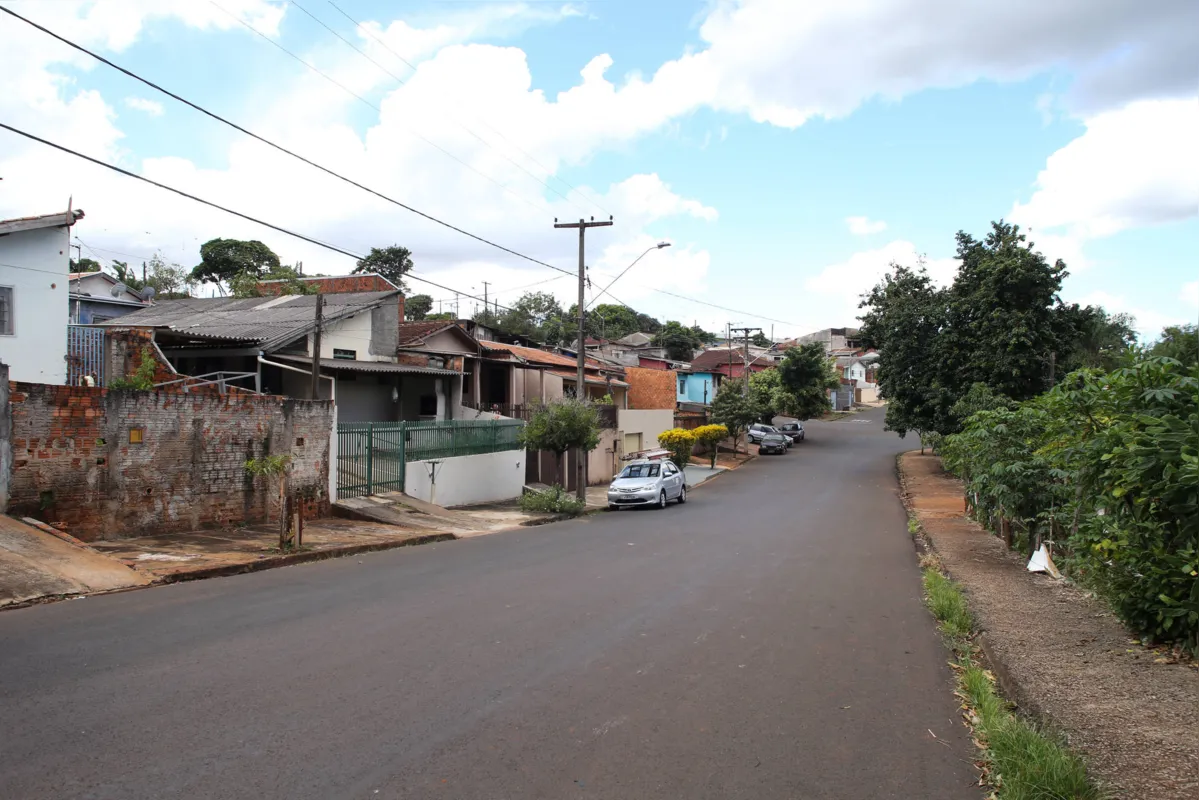 Mister Thomas : ruas limpas e conscientização da população
